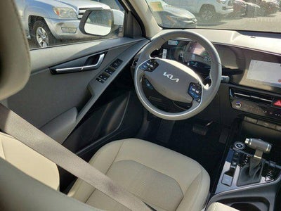 2025 Kia Niro EX