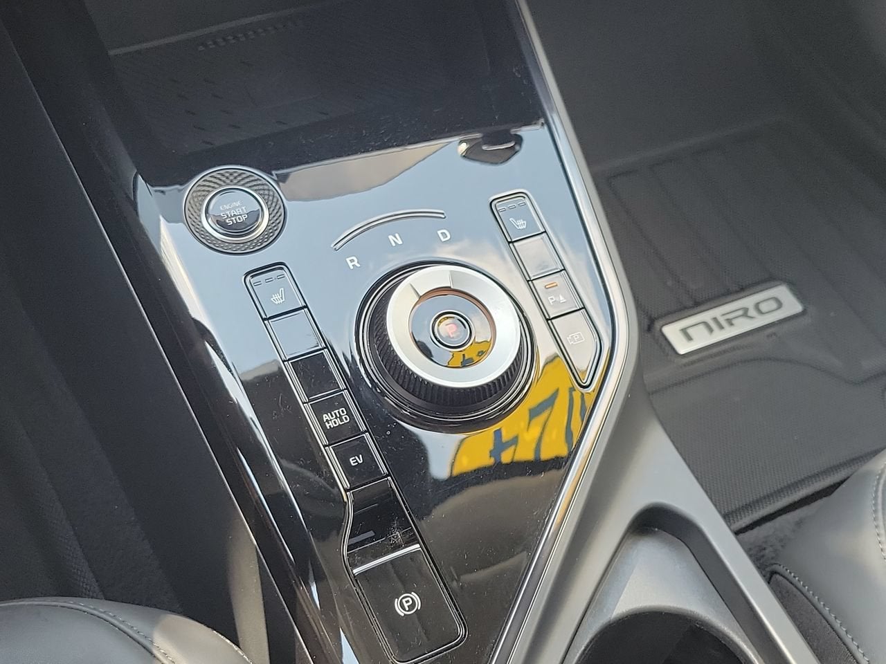2024 Kia Niro Plug-In Hybrid EX