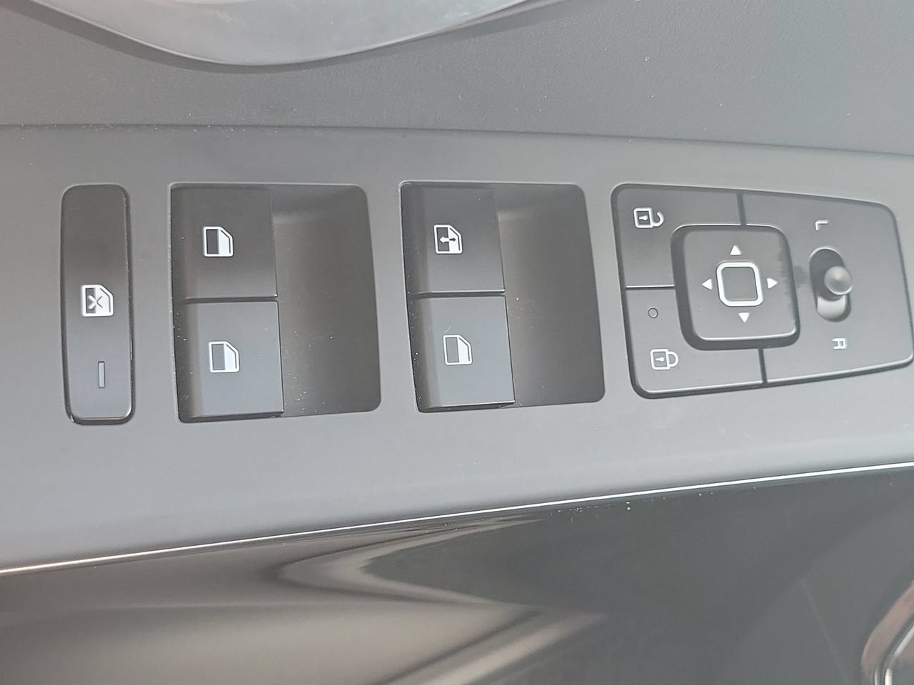 2024 Kia Niro Plug-In Hybrid EX