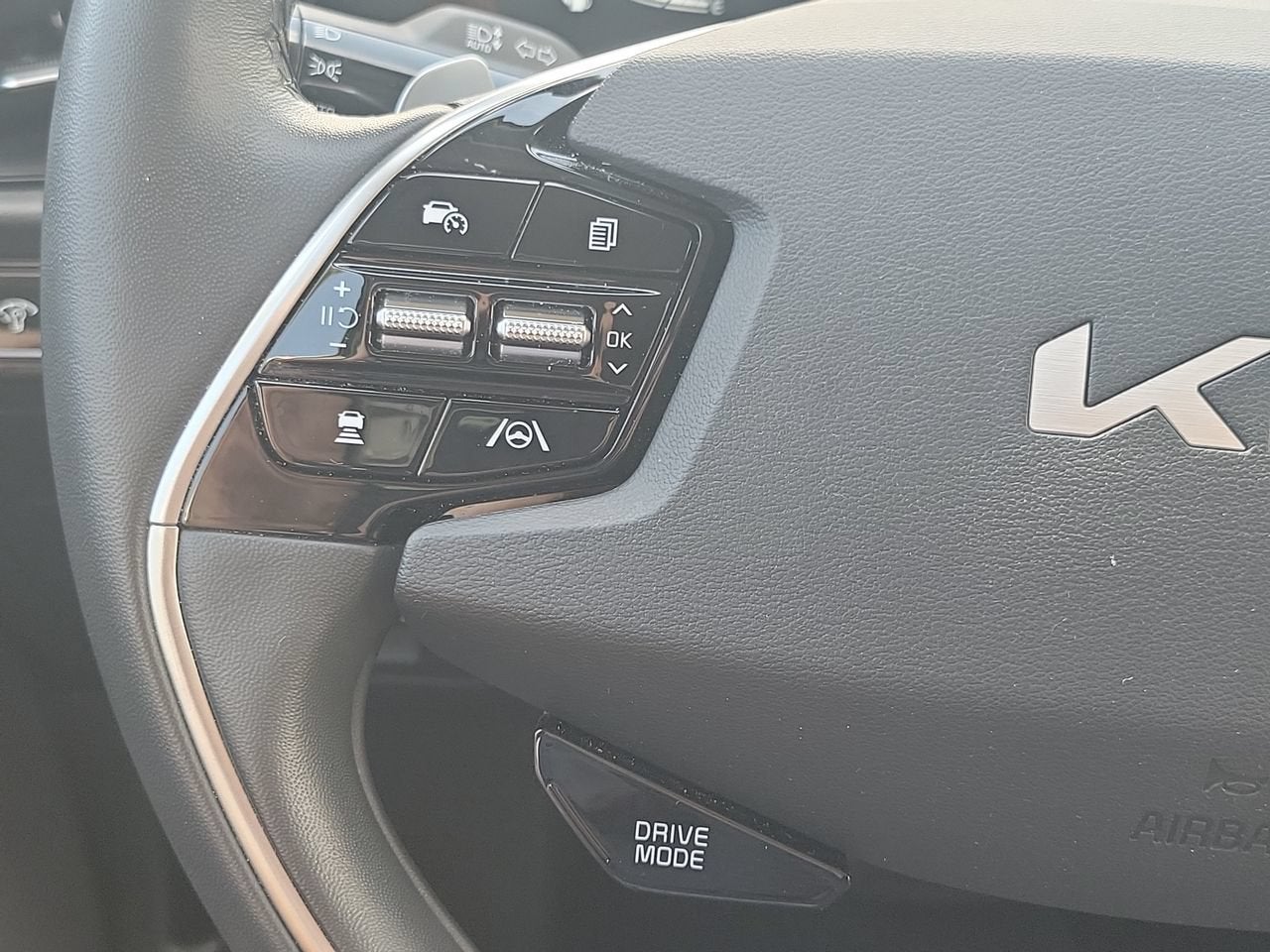 2024 Kia Niro Plug-In Hybrid EX