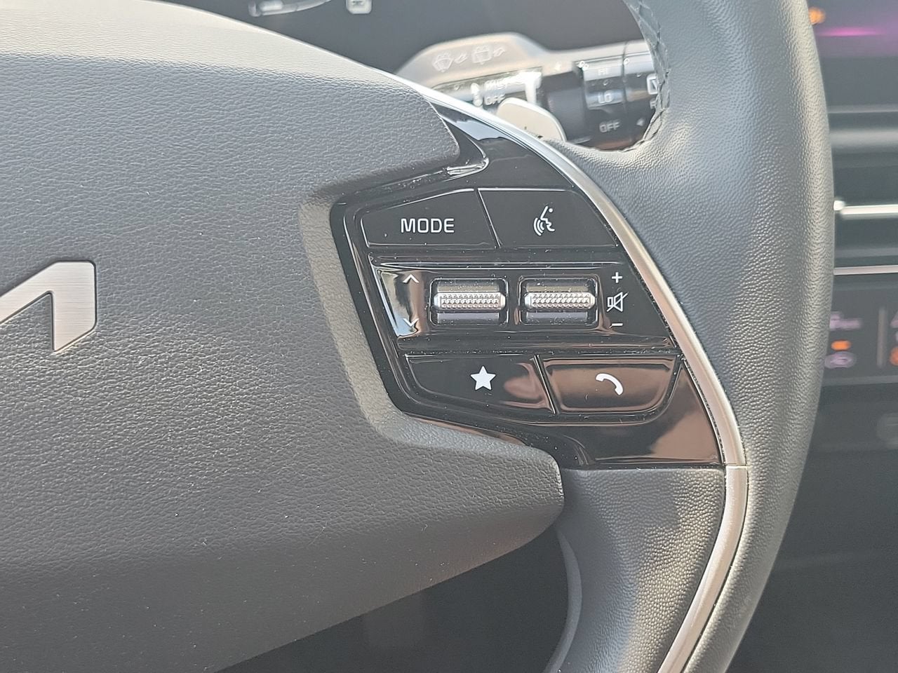 2024 Kia Niro Plug-In Hybrid EX