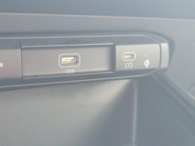 2024 Kia Niro Plug-In Hybrid EX
