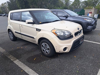 2013 Kia Soul Base