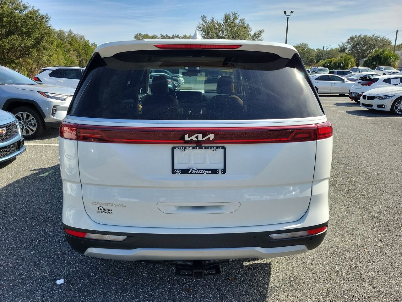 2024 Kia Carnival LX