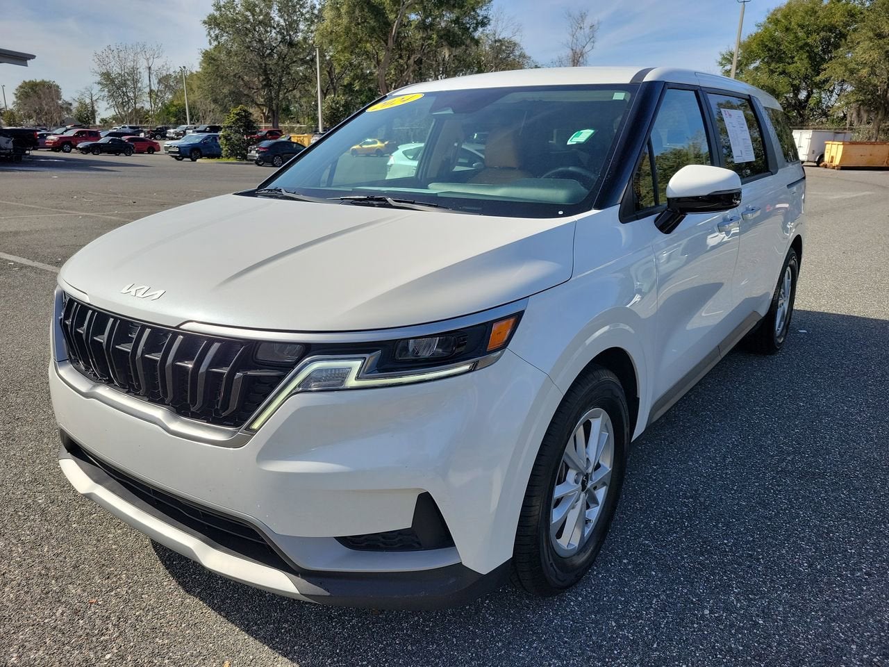 2024 Kia Carnival LX