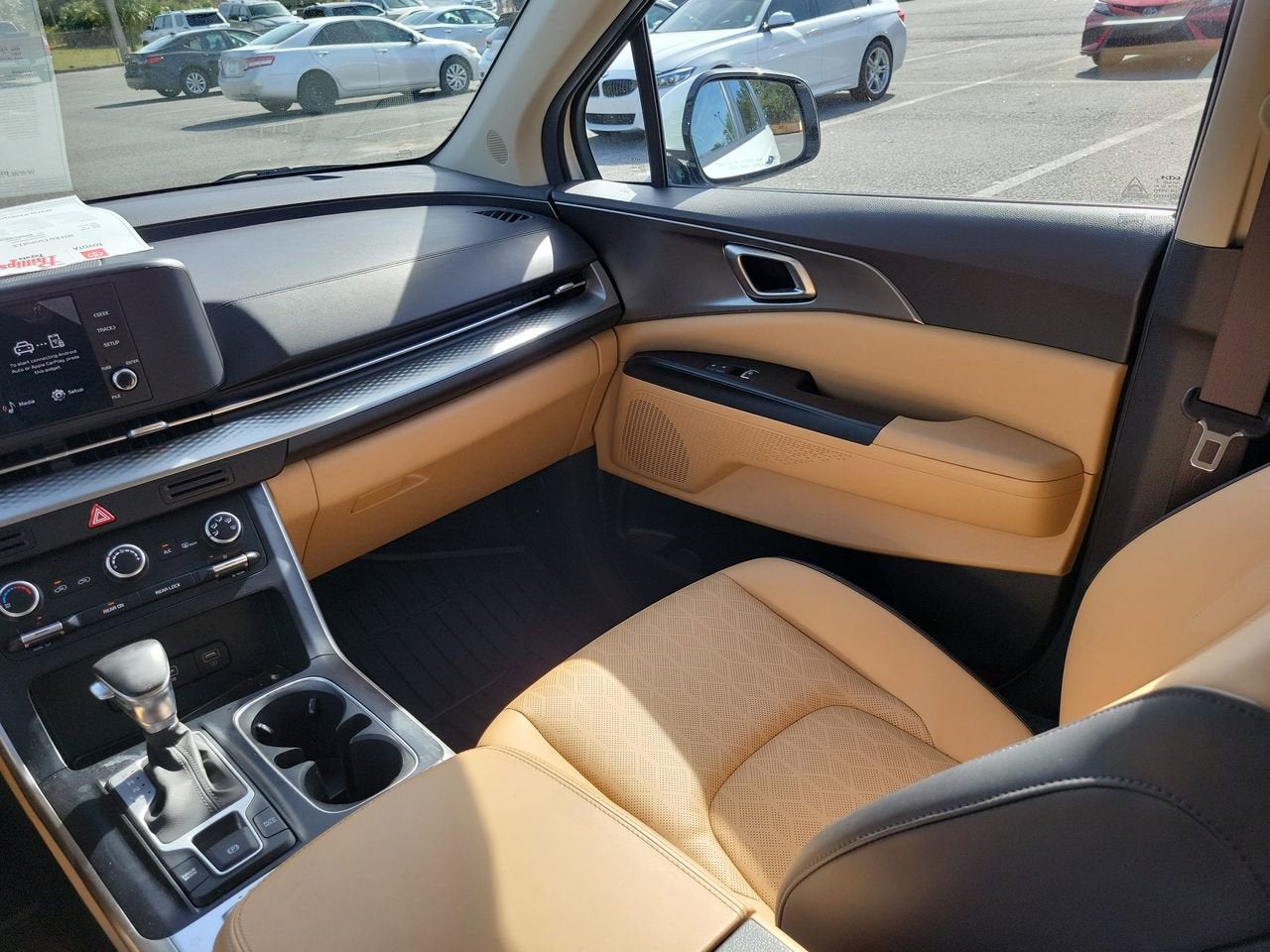 2024 Kia Carnival LX