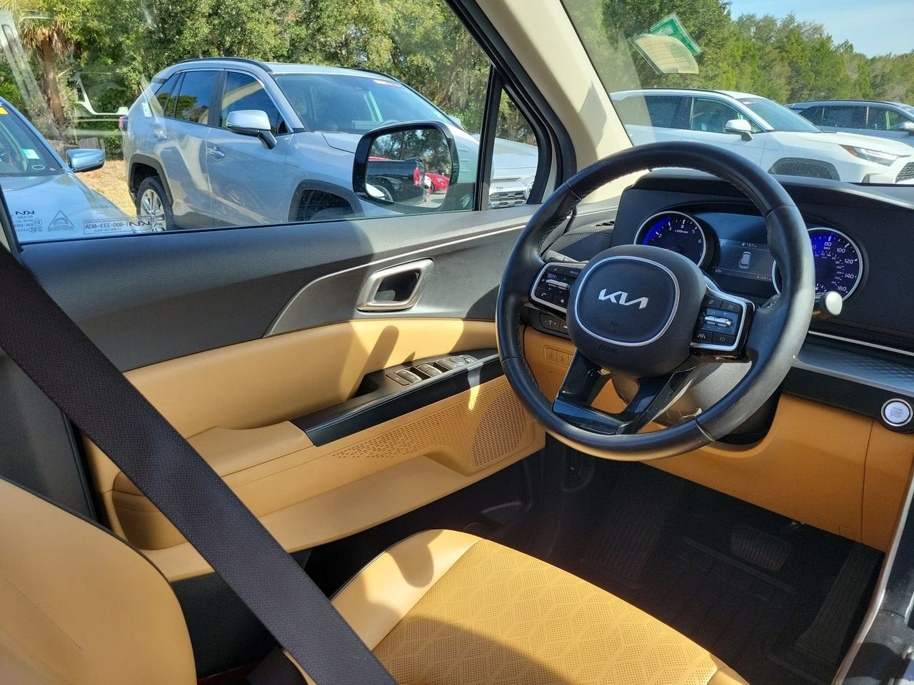 2024 Kia Carnival LX