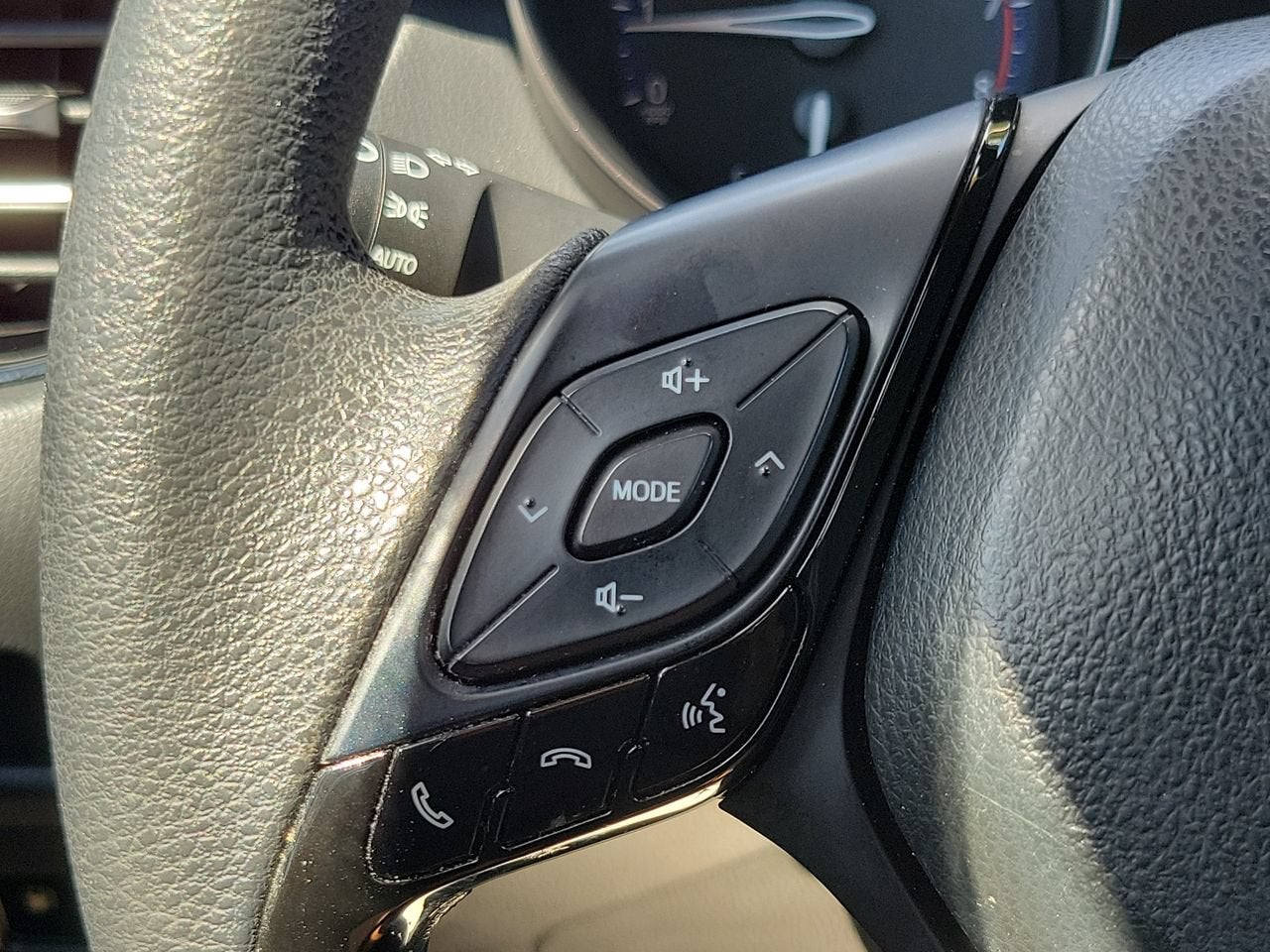 2021 Toyota C-HR LE