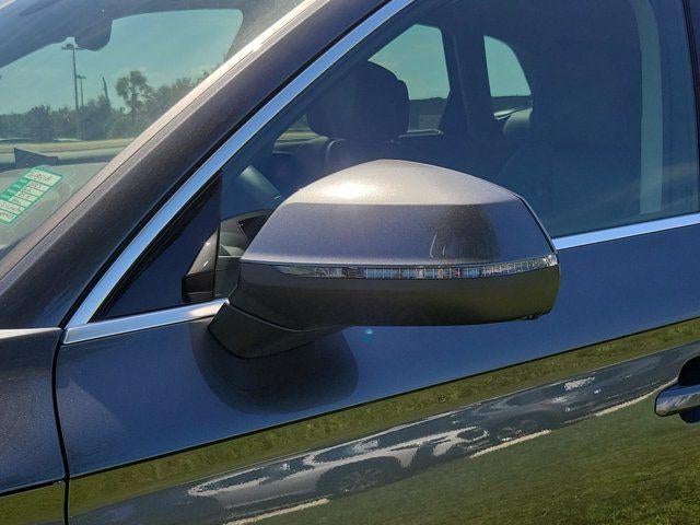 2023 Audi Q5 e S line Premium Plus