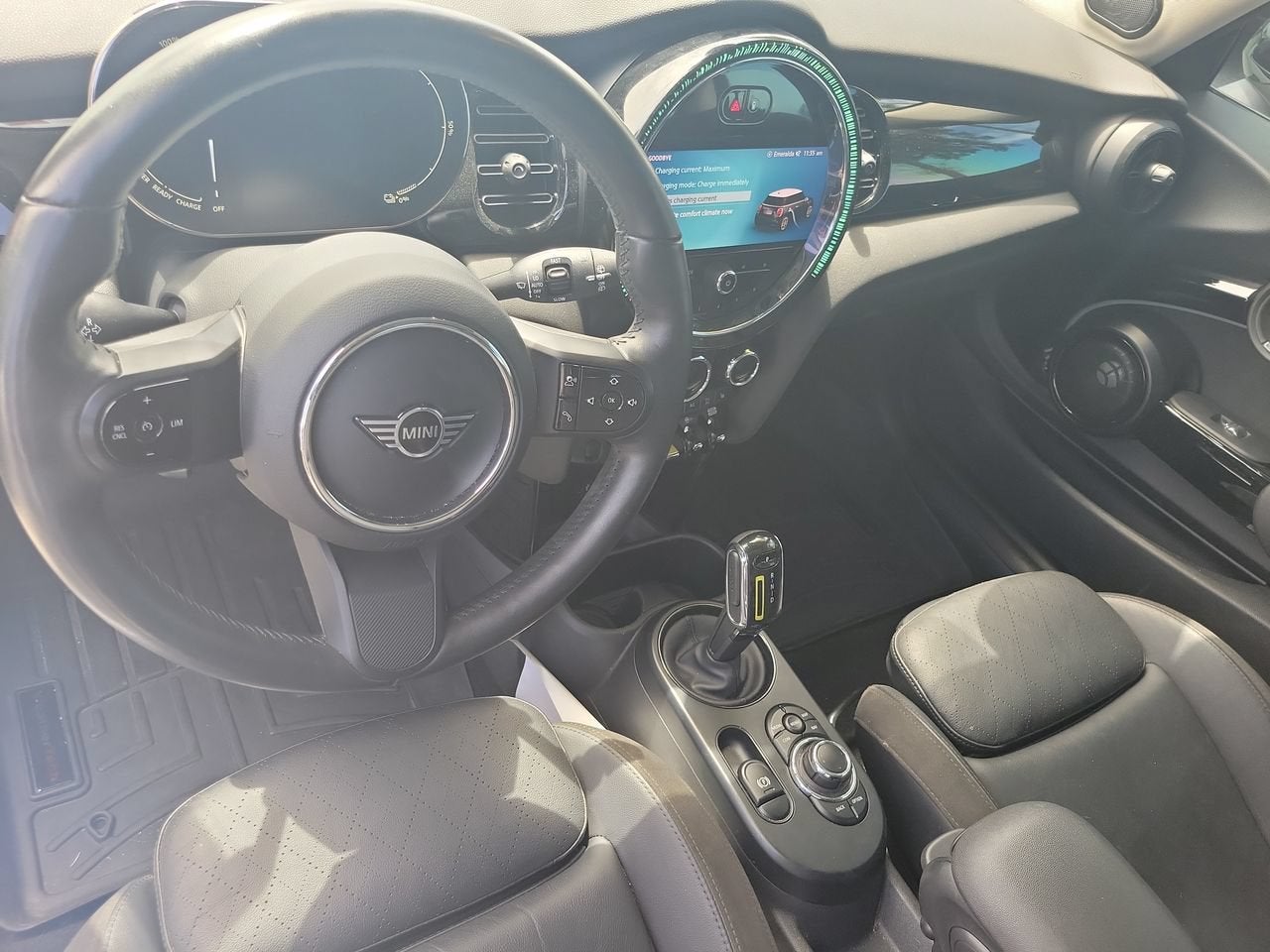 2022 MINI Cooper SE Electric Signature