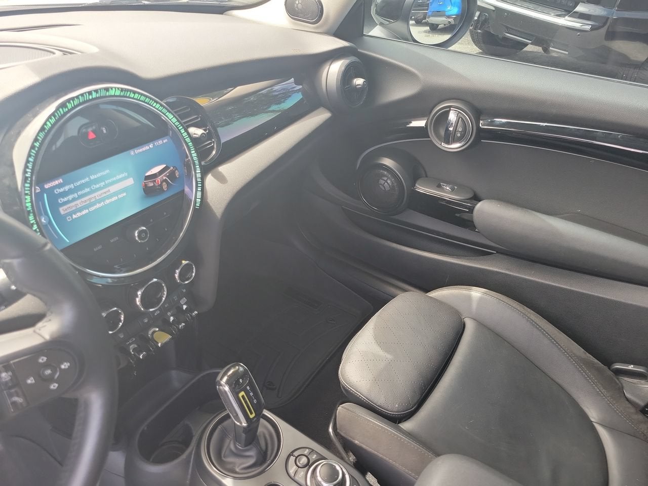 2022 MINI Cooper SE Electric Signature
