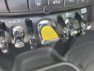 2022 MINI Cooper SE Electric Signature