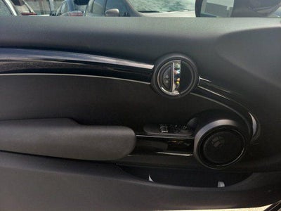 2022 MINI Cooper SE Electric Signature