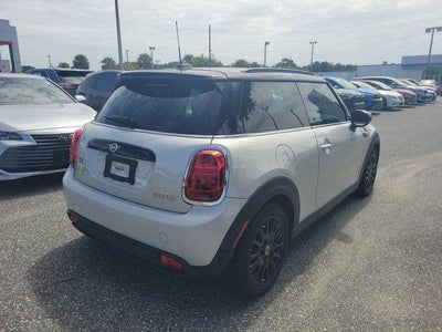 2022 MINI Cooper SE Electric Signature