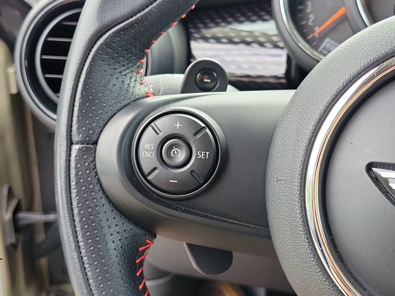 2019 MINI Hardtop 4 Door Signature