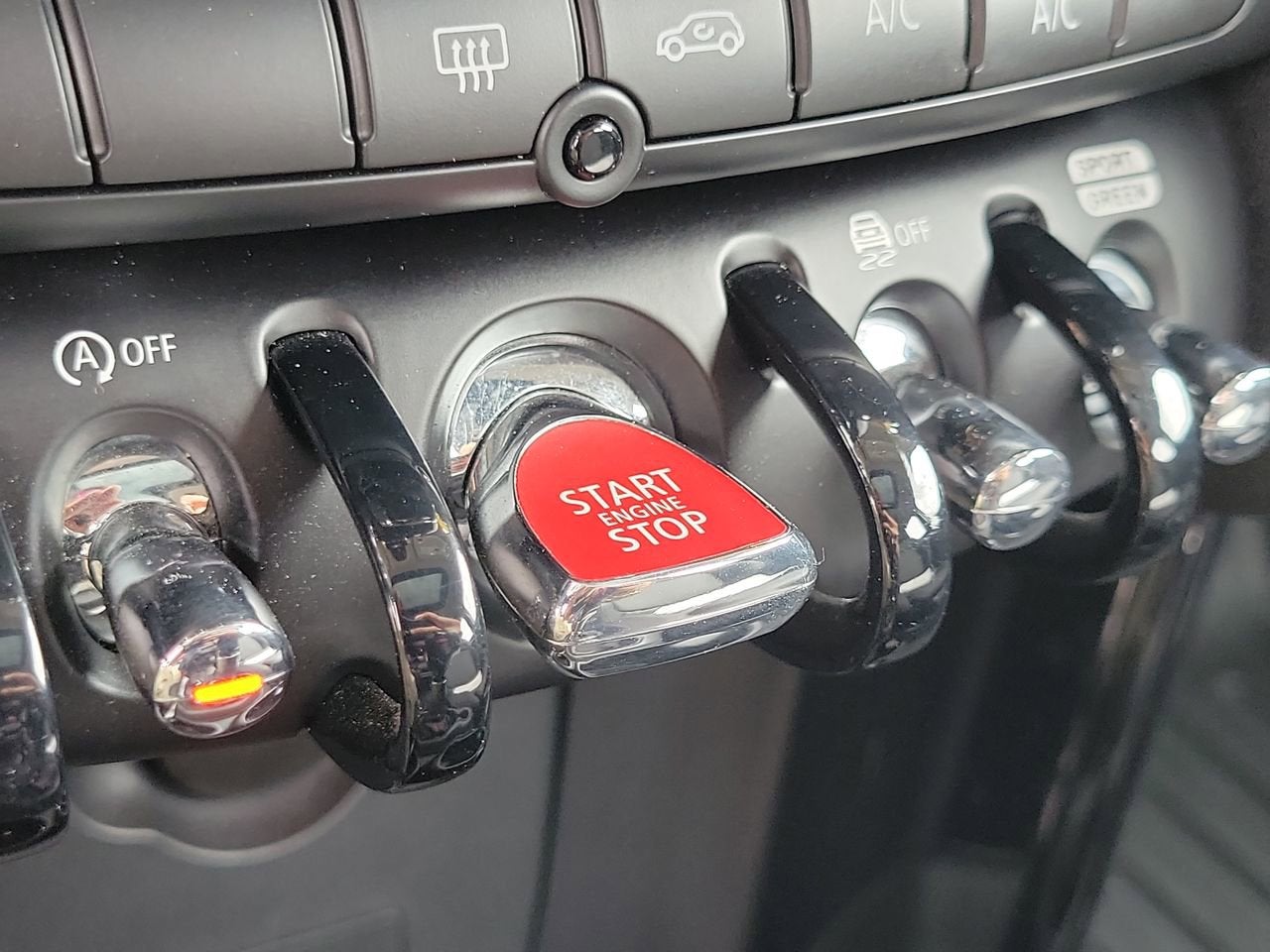 2019 MINI Hardtop 4 Door Signature