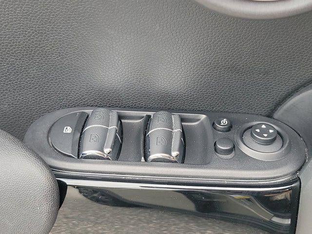 2019 MINI Hardtop 4 Door Signature