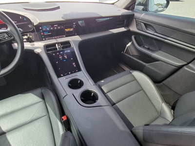 2022 Porsche Taycan Base