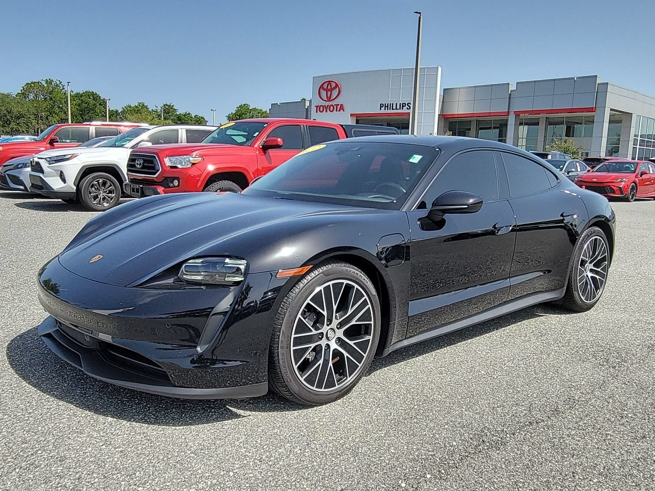 2022 Porsche Taycan Base