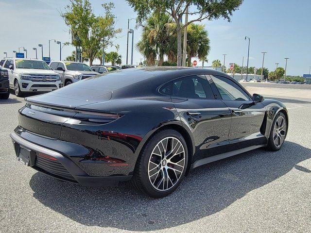 2022 Porsche Taycan Base