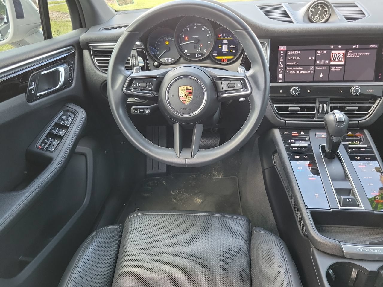 2022 Porsche Macan Base