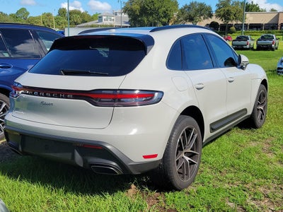 2022 Porsche Macan Base