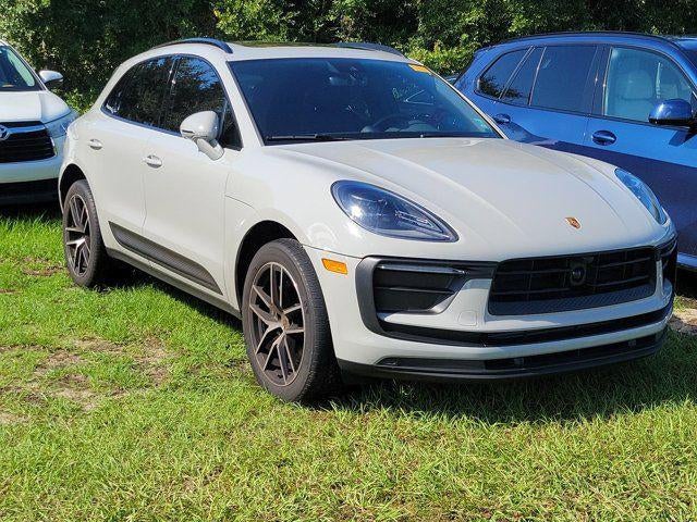 2022 Porsche Macan Base