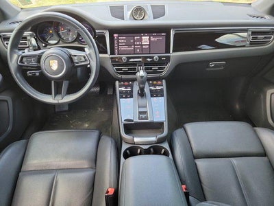 2022 Porsche Macan Base