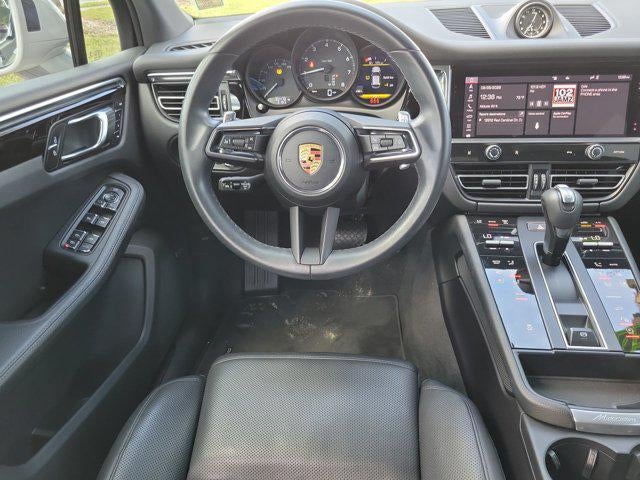 2022 Porsche Macan Base