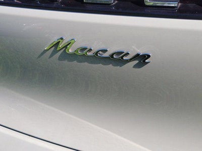 2022 Porsche Macan Base