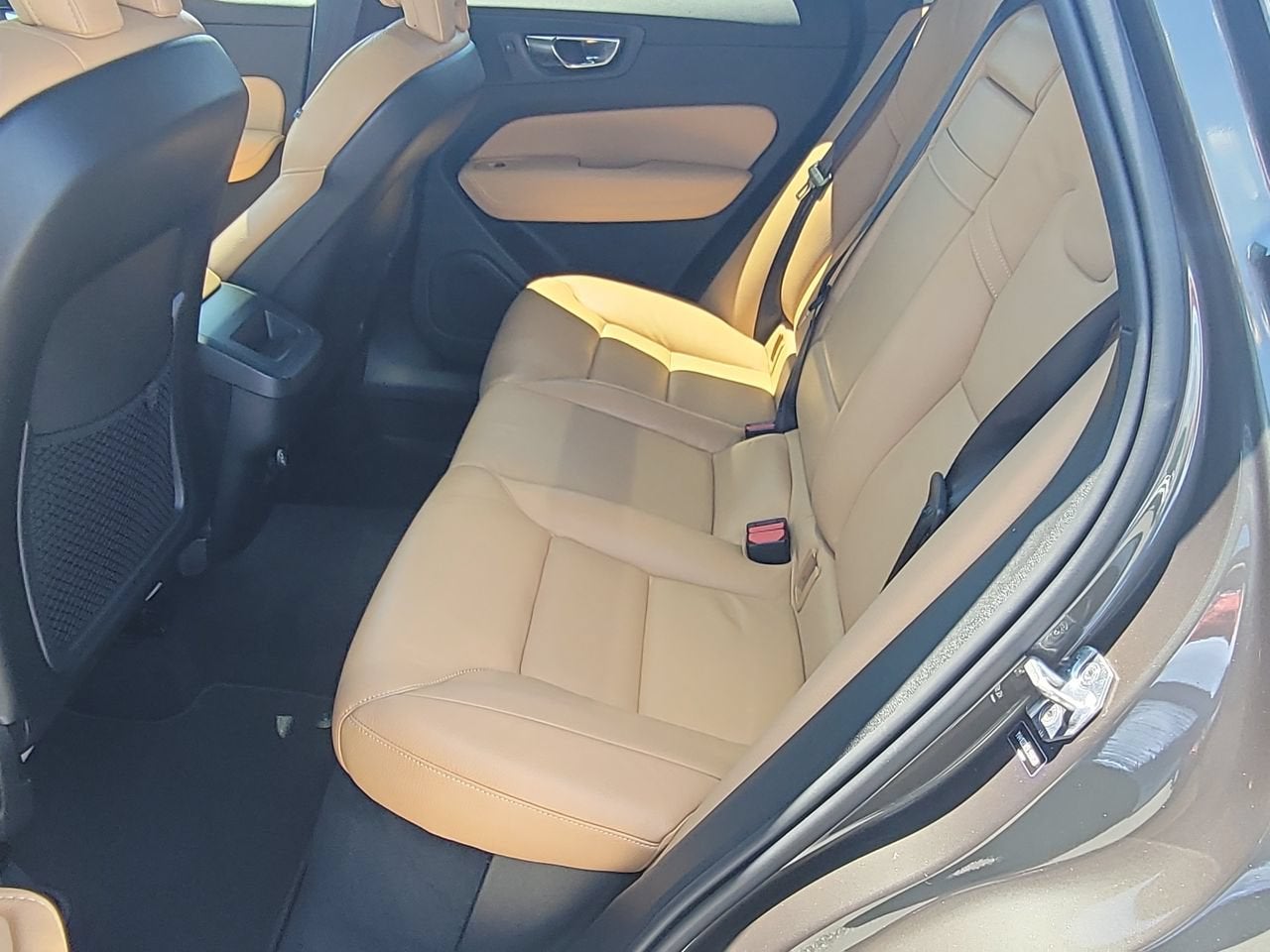 2020 Volvo XC60 T5 Momentum