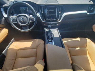 2020 Volvo XC60 T5 Momentum