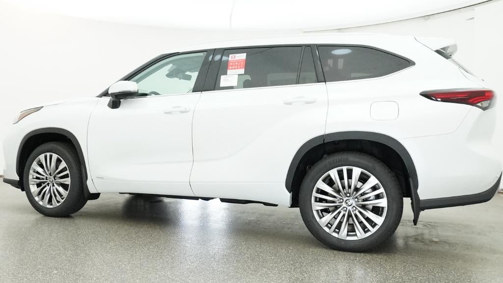 2026 Toyota Highlander Hybrid Hybrid Platinum