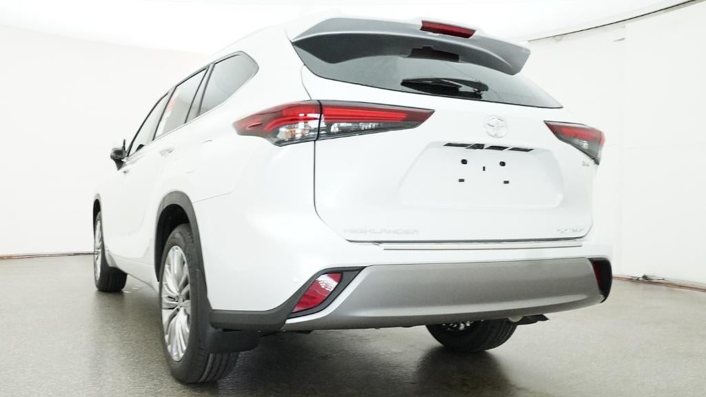 2026 Toyota Highlander Hybrid Hybrid Platinum