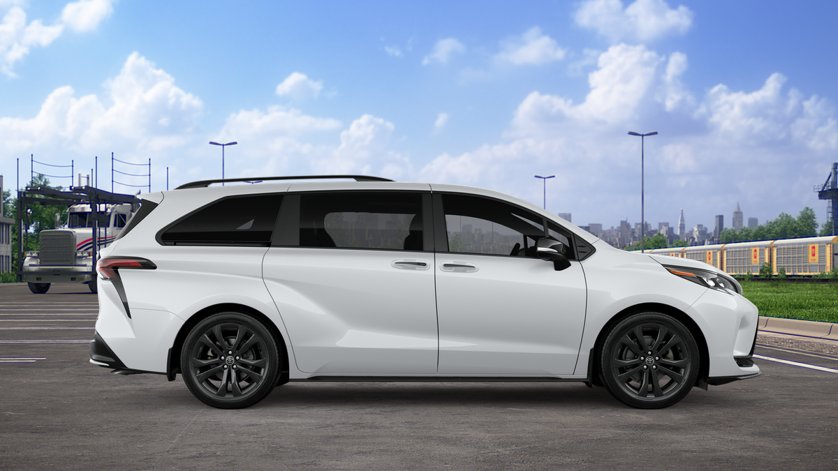 2026 Toyota Sienna XSE