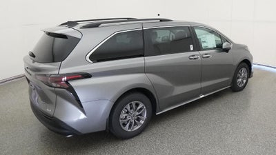 2026 Toyota Sienna XLE