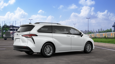 2025 Toyota Sienna XLE