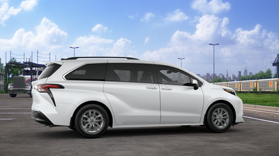 2025 Toyota Sienna XLE