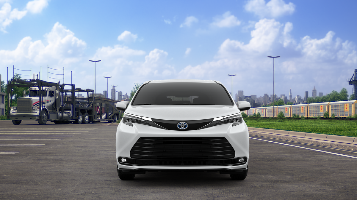 2025 Toyota Sienna XLE