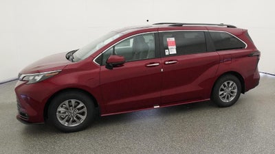 2026 Toyota Sienna XLE