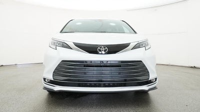 2026 Toyota Sienna Limited