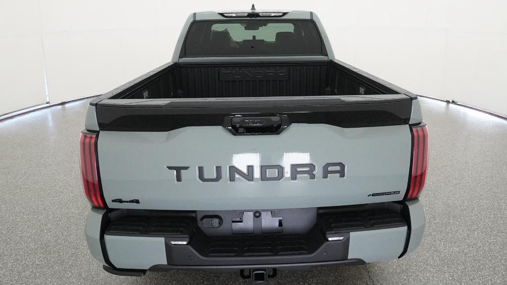 2026 Toyota Tundra i-FORCE MAX Platinum i-FORCE MAX