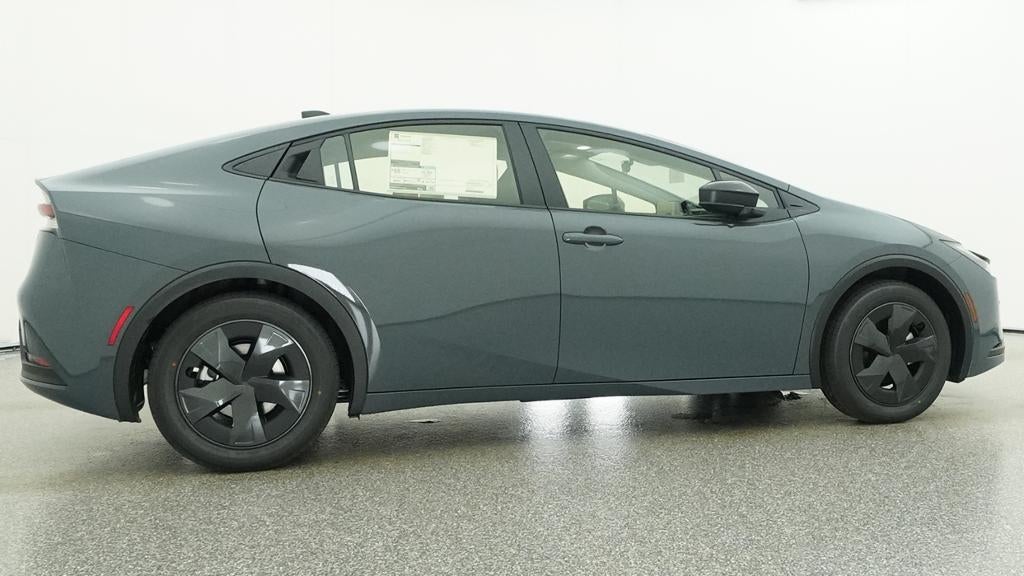 2027 Toyota Prius LE