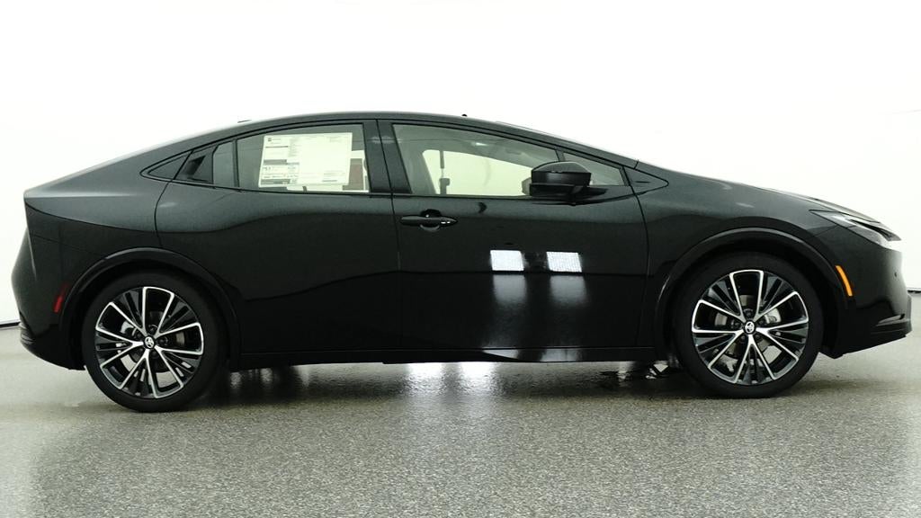 2027 Toyota Prius XLE