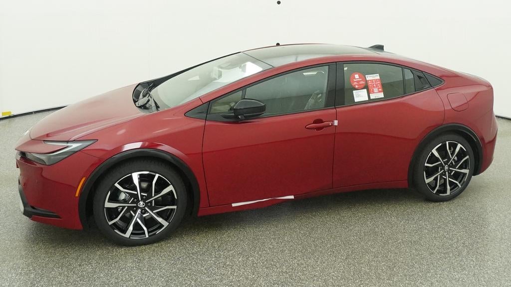 2027 Toyota Prius Plug-in Hybrid XSE Premium
