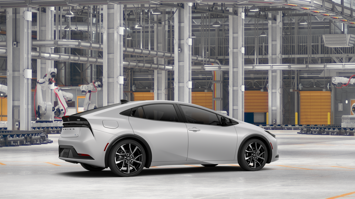 2027 Toyota Prius Plug-in Hybrid XSE Premium