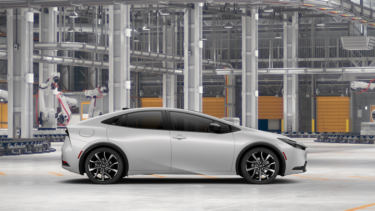 2027 Toyota Prius Plug-in Hybrid XSE Premium