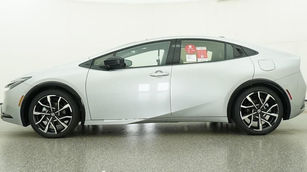 2027 Toyota Prius Plug-in Hybrid XSE Premium