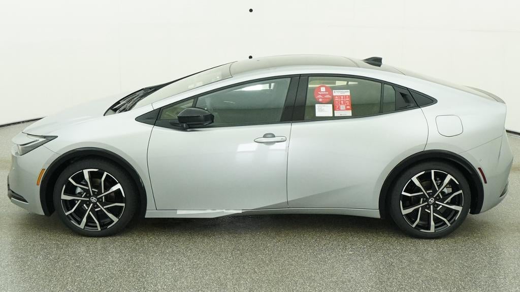 2027 Toyota Prius Plug-in Hybrid XSE Premium