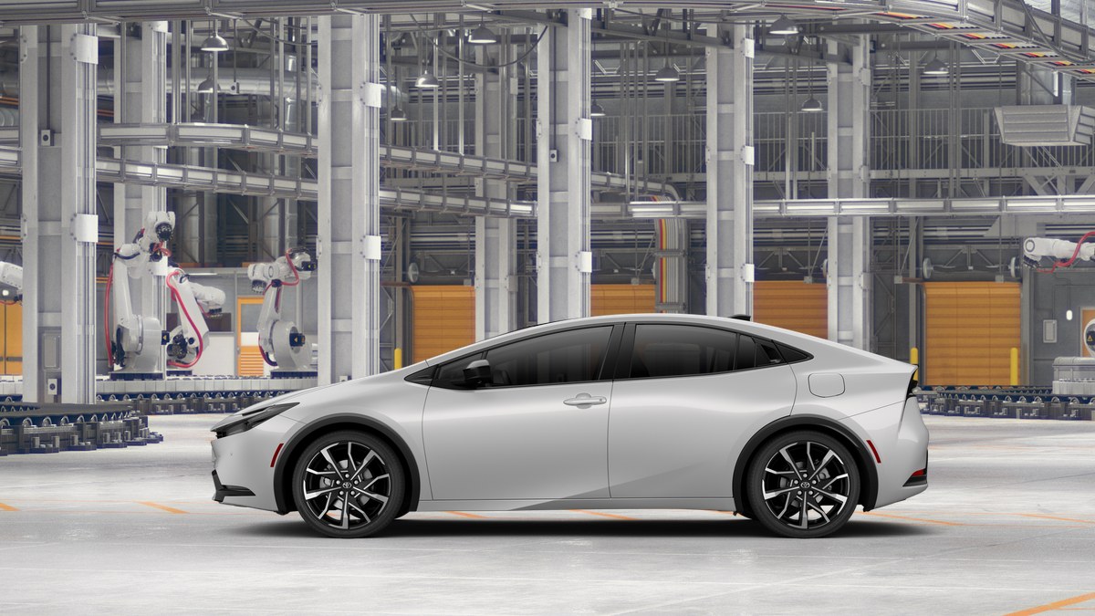 2027 Toyota Prius Plug-in Hybrid XSE Premium